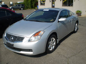 cars/altima2doorcoupe.JPG